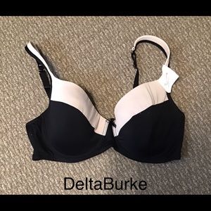 Plus Size Delta Burke bra